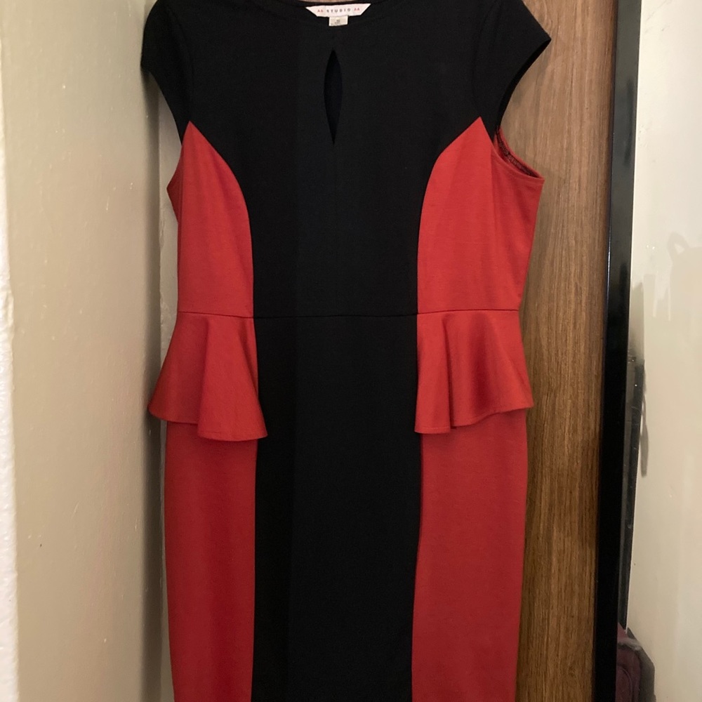 Dress 👗 - Picture 2 of 3